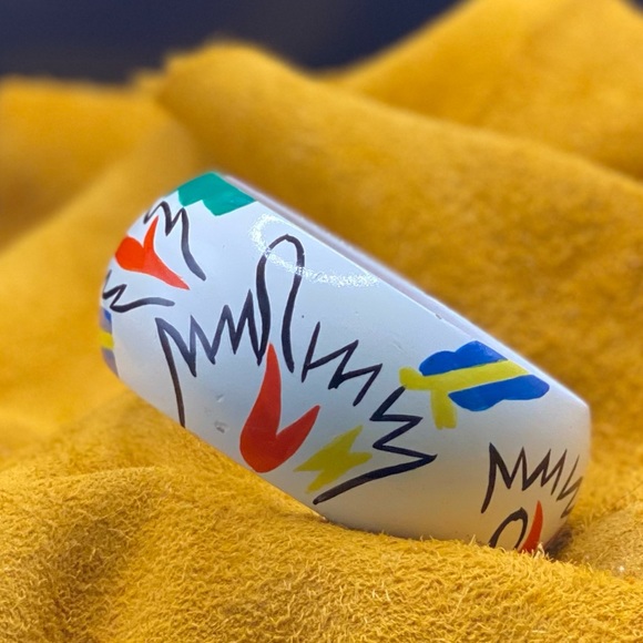 Vintage Painted Design Wood bangle - Picture 5 of 15